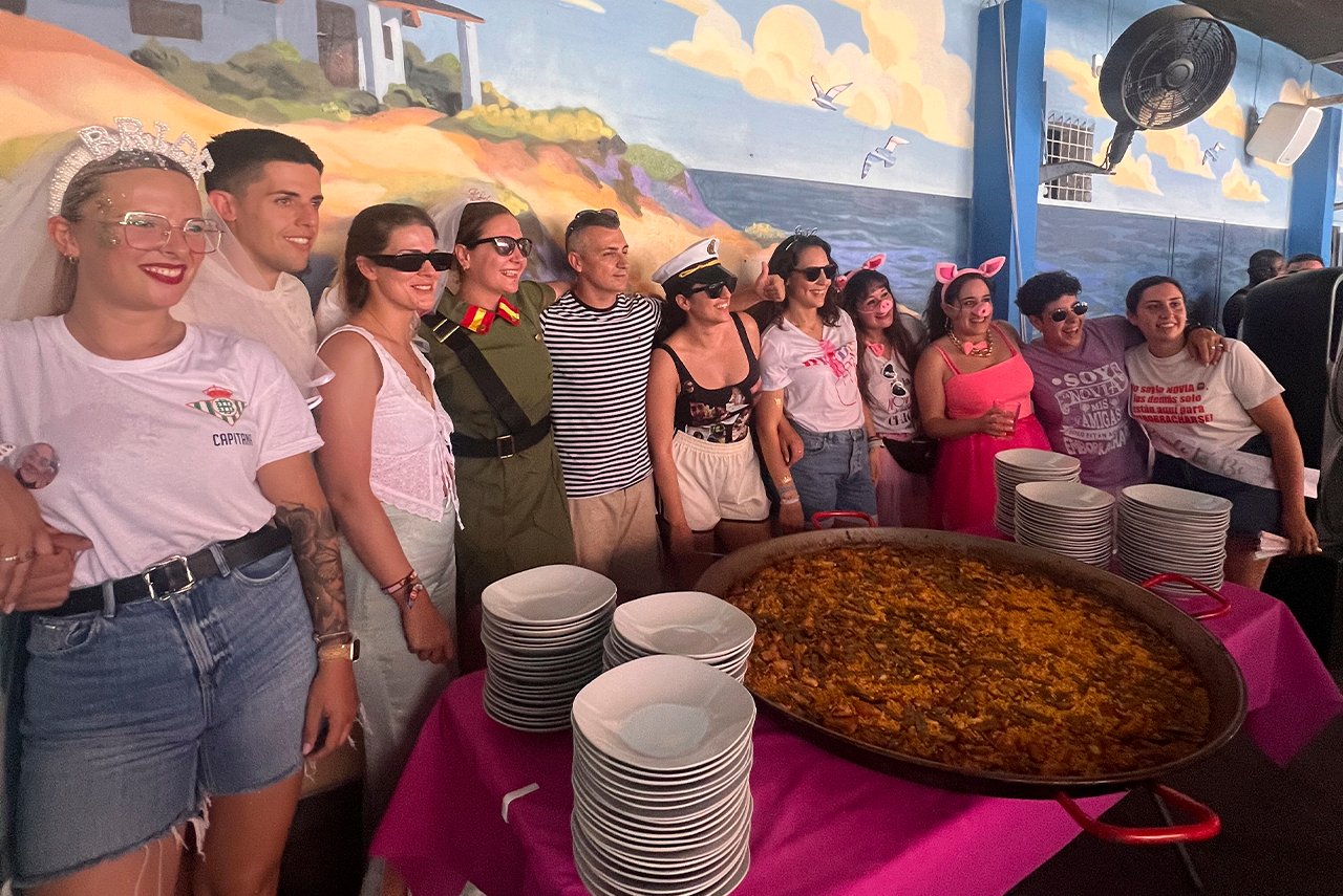 COMIDA CON DJ Y CHARANGA VALENCIA